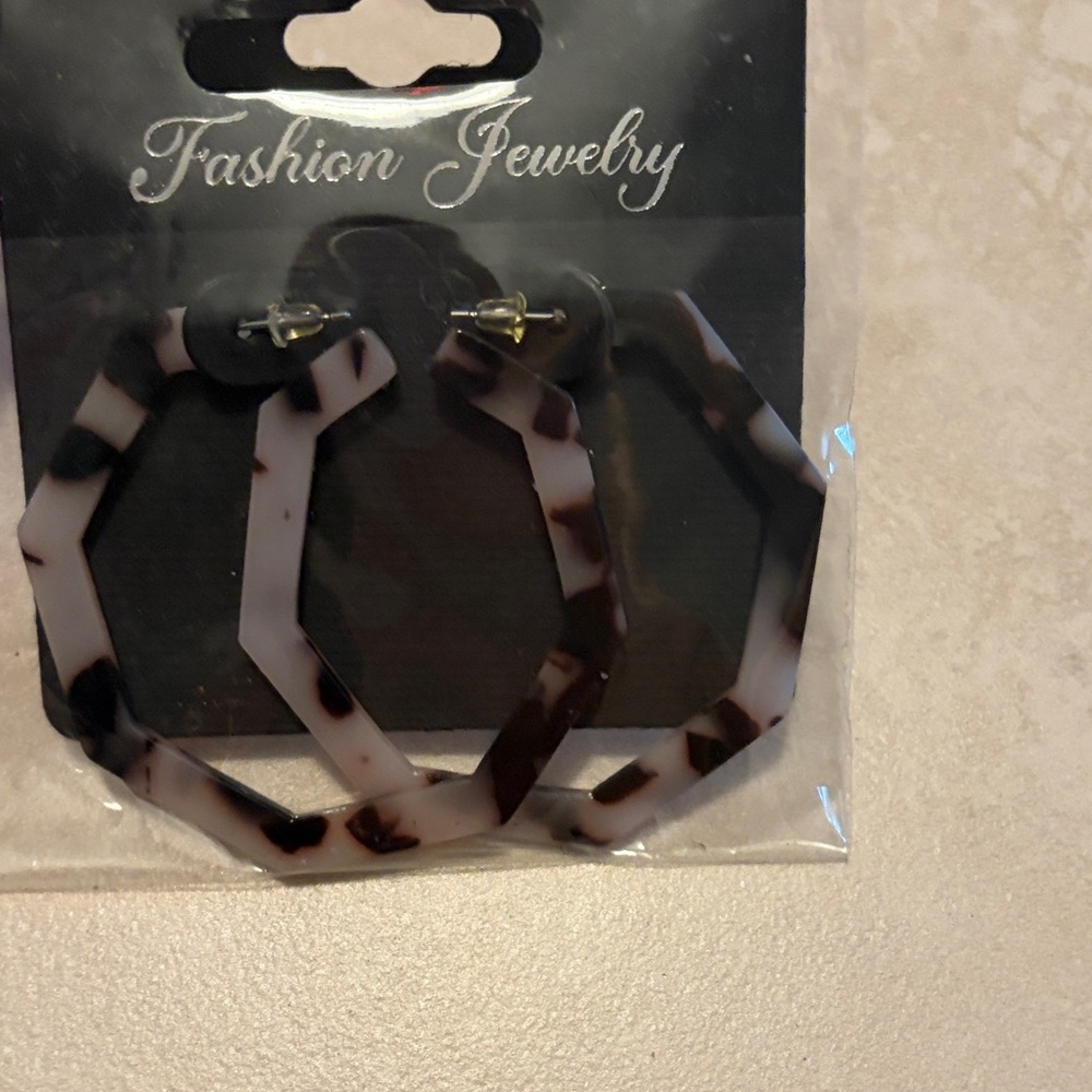 Geometric Tortoiseshell Earrings